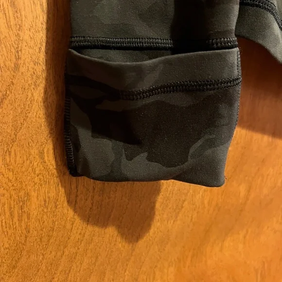 Lululemon camouflage hooded jacket - Picture 7 of 11